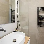 Center Apt-athenaeum&royal Palace View Apartament *